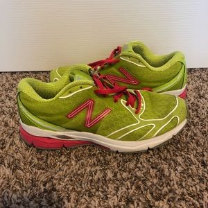 New Balance running shoe - line green and coral, size 7.5